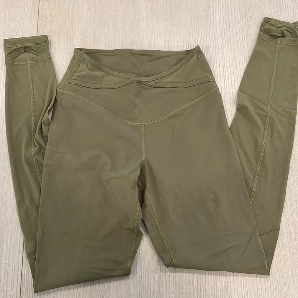 Lululemon mesh olive leggings
